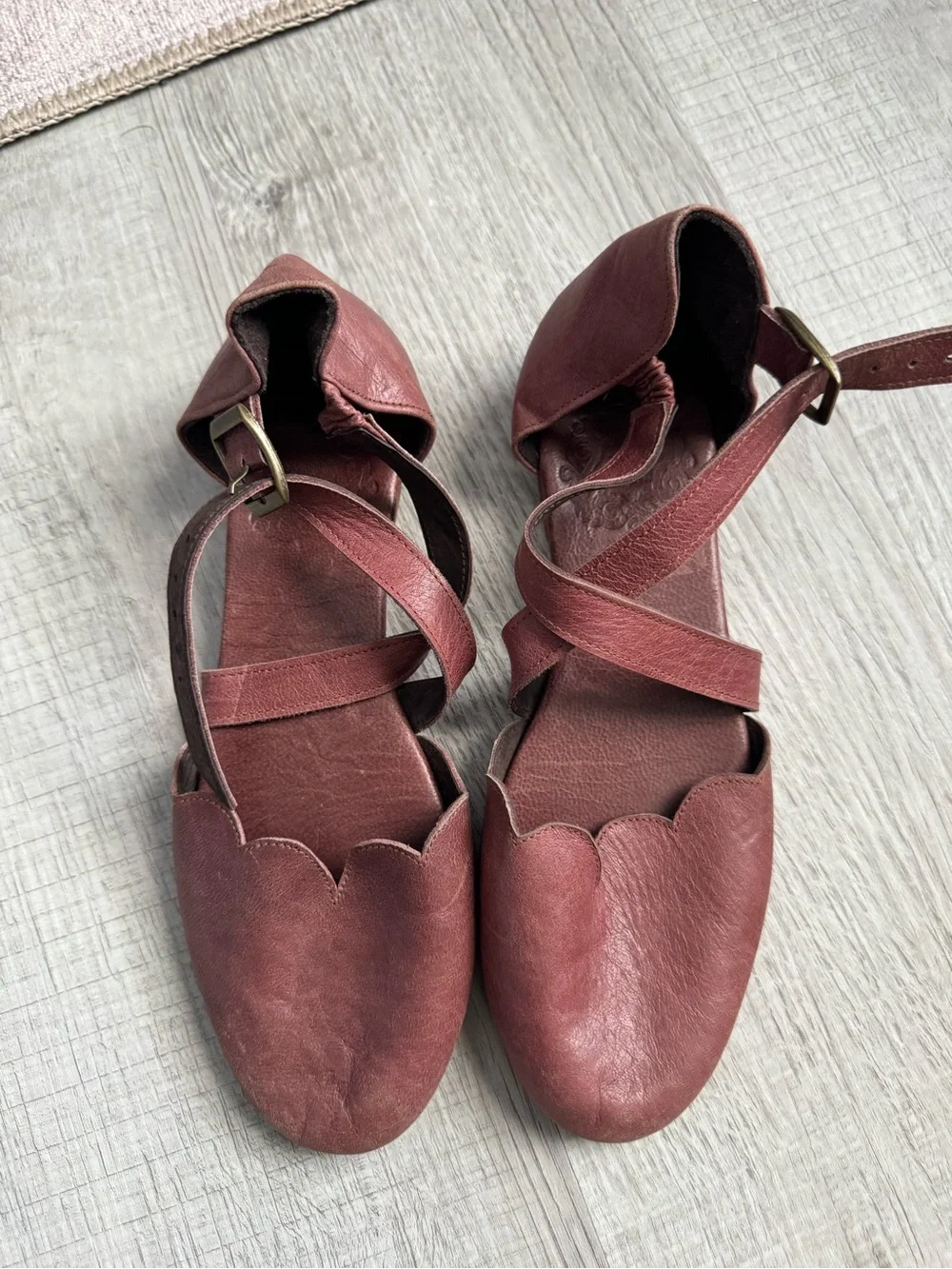 Scalloped Cross-Strap Leather Flats in Brown